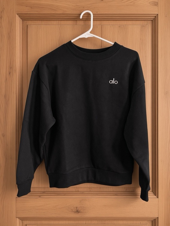 ALO Yoga Tops - ALO Yoga Black Crewneck Sweatshirt 🖤 Unisex